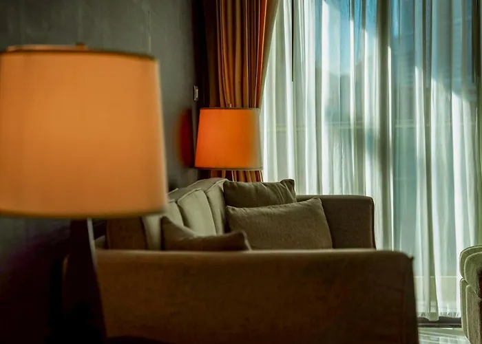 Oakwood Sukhumvit 24 Hotel Bangkok