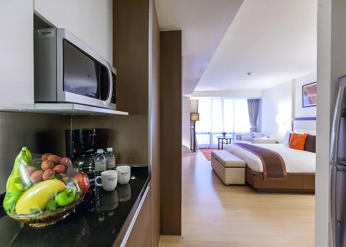 Oakwood Sukhumvit 24 Hotel 4*