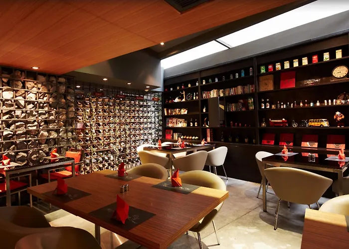 Oakwood Sukhumvit 24 Bangkok