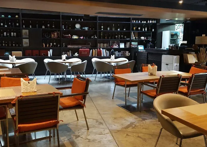 Oakwood Sukhumvit 24 Hotel Bangkok