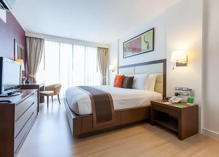 Oakwood Sukhumvit 24 Hotel