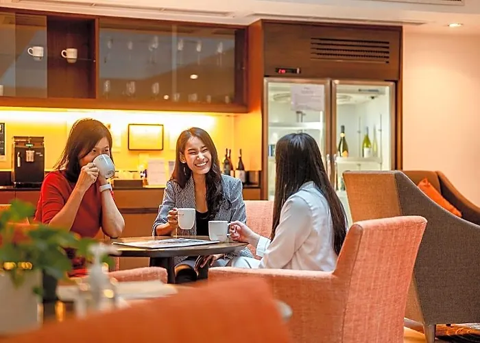 Oakwood Sukhumvit 24 4*