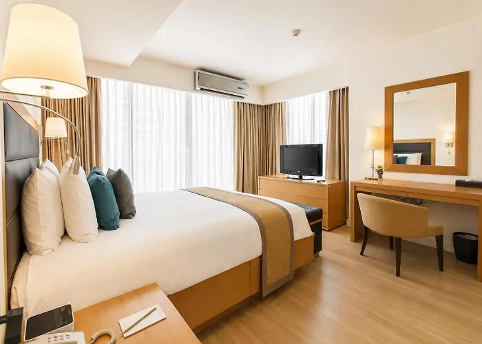 Oakwood Sukhumvit 24 4* バンコク都