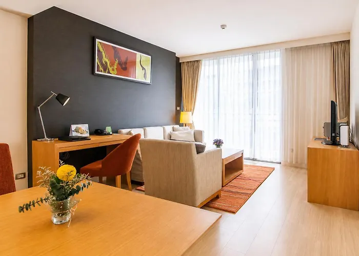 Oakwood Sukhumvit 24 ホテル 4*