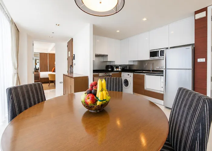 Oakwood Sukhumvit 24 4*