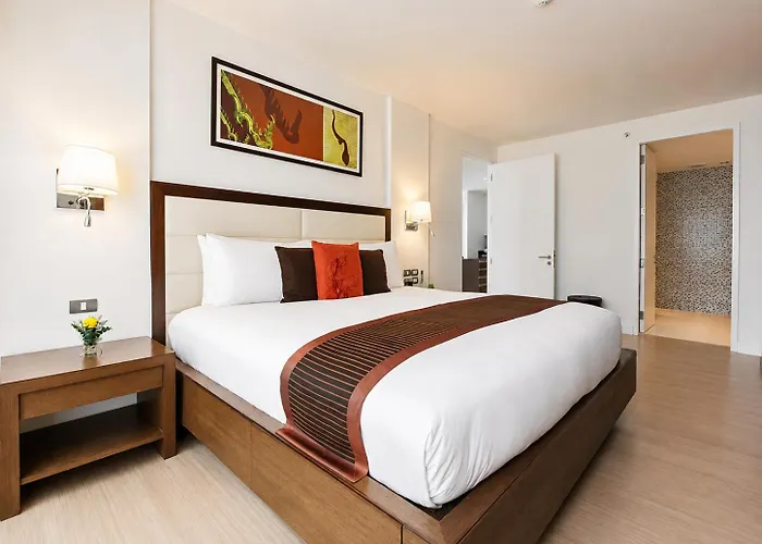 Oakwood Sukhumvit 24 バンコク都