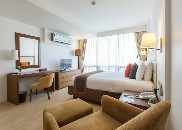 Oakwood Sukhumvit 24 Hotel Bangkok