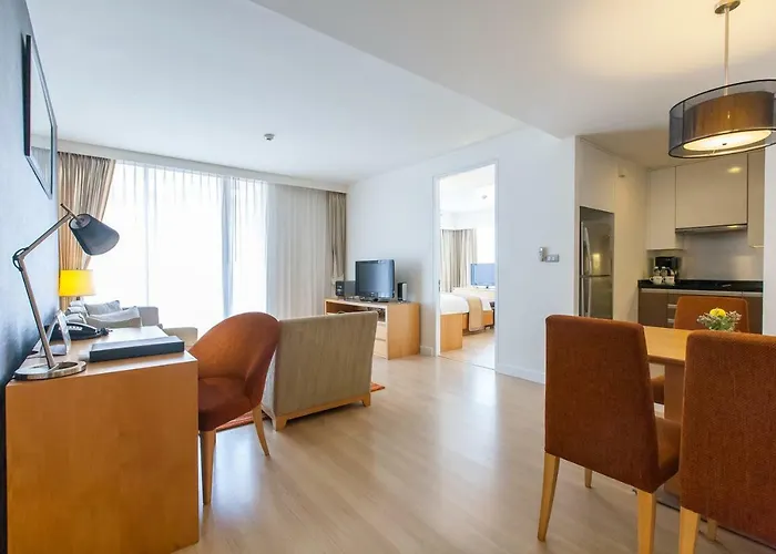 Oakwood Sukhumvit 24 Hotel Bangkok